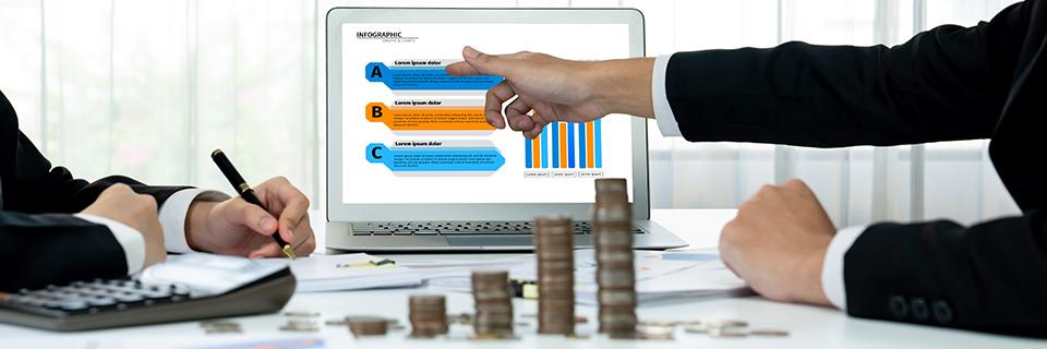 An immigration attorney explaining the rights of an EB5 investor on a computer screen.